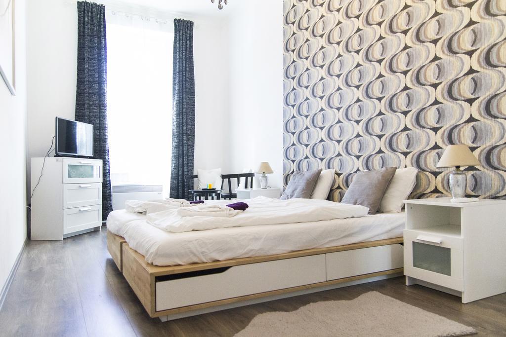 Bright 2Br&Ac Apt At Astoria Budapest Exterior photo